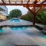Chillax Vila